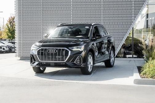 2024 Audi Q3 45 S line Premium Plus
