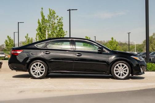 Attitude Black Metallic 2013 Toyota Avalon Limited
