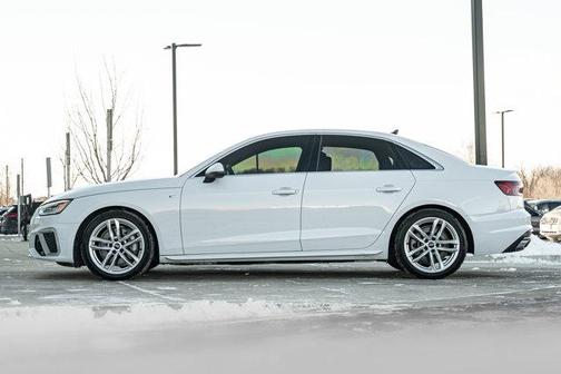 2022 Audi A4 45 S line Premium Plus