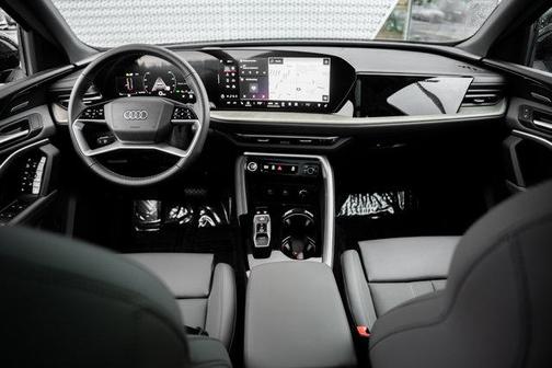 2025 Audi Q5 Premium Plus TFSI quattro S tronic