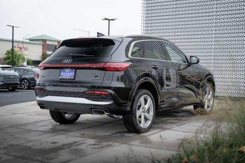 2025 Audi Q5 Premium Plus TFSI quattro S tronic