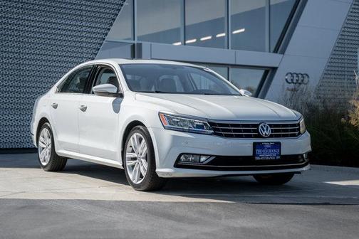 2018 Volkswagen Passat 2.0T SE