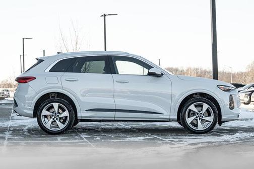 2025 Audi Q5 Premium Plus TFSI quattro S tronic