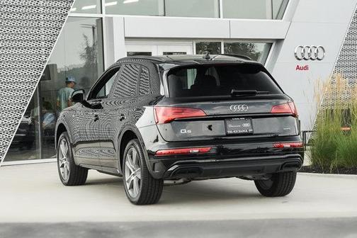 2025 Audi Q5 45 S line Premium