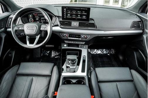 2025 Audi Q5 45 S line Premium