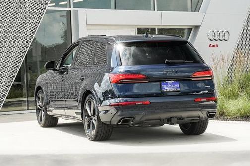2025 Audi Q7 55 Premium Plus