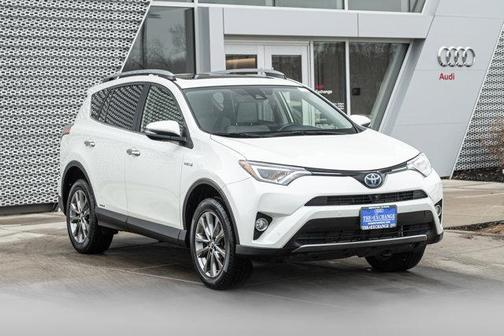 2017 Toyota RAV4 Hybrid SE