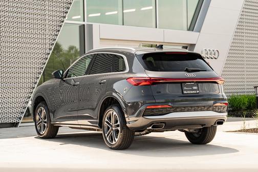 Gray Metallic 2025 Audi Q5 Premium Plus TFSI quattro S tronic