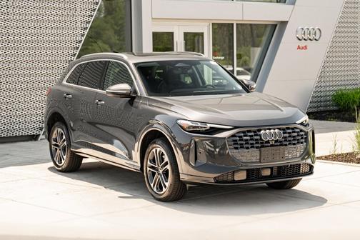 Gray Metallic 2025 Audi Q5 Premium Plus TFSI quattro S tronic