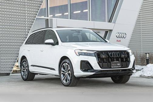 2025 Audi Q7 45 Premium
