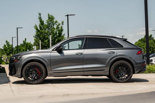 Daytona 2026 Audi SQ8 4.0T Prestige