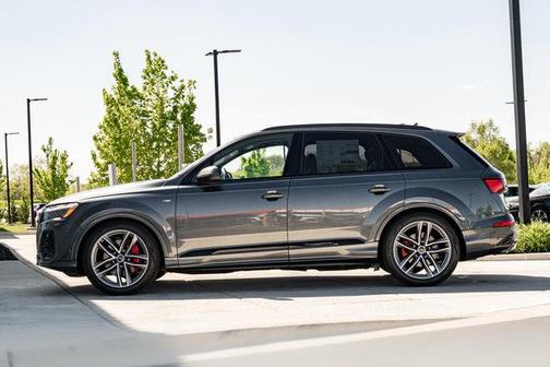 Daytona 2026 Audi Q7 55 Prestige