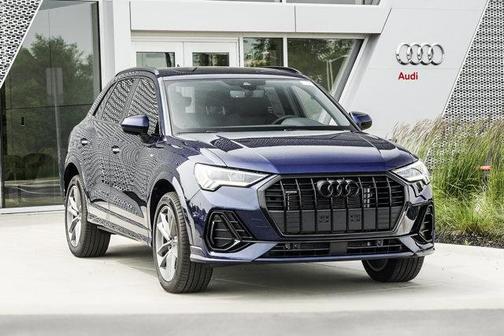 2025 Audi Q3 Premium 45 TFSI S line quattro Tiptronic
