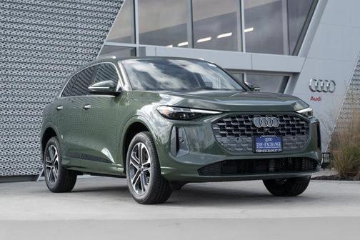 2025 Audi Q5 Premium Plus TFSI quattro S tronic