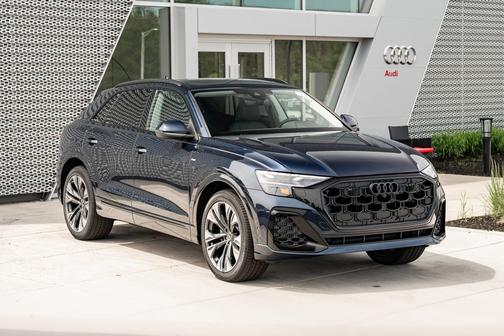 Waitomo Blue Metallic 2026 Audi Q8 55 Premium Plus