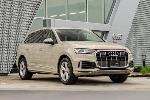 Vicuna Beige Metallic 2023 Audi Q7 45 Premium