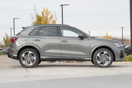 2025 Audi Q3 Premium 45 TFSI S line quattro Tiptronic
