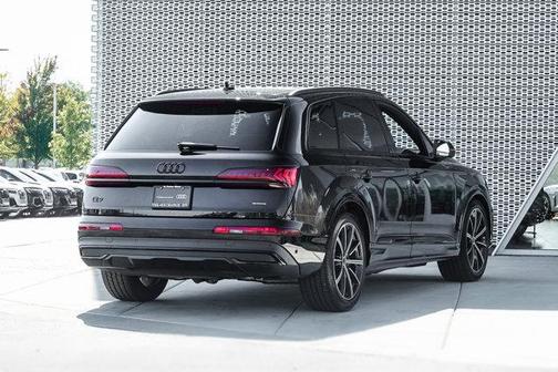 2022 Audi Q7 55 Prestige