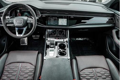 2025 Audi RS Q8 4.0T