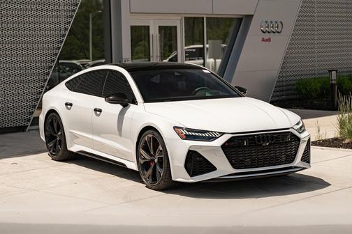 Glacier White Metallic 2022 Audi RS 7 4.0T