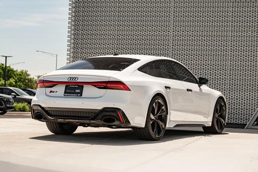 Glacier White Metallic 2022 Audi RS 7 4.0T