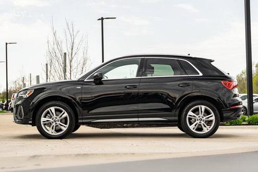 Mythos Black Metallic 2023 Audi Q3 45 S line Premium Plus