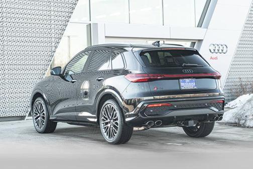 2025 Audi SQ5 3.0T Premium Plus