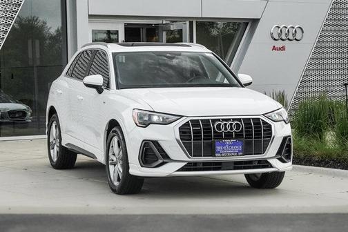 2020 Audi Q3 45 S line Premium
