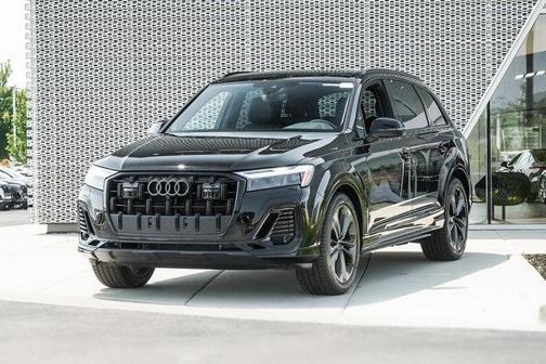 2025 Audi Q7 55 Premium Plus