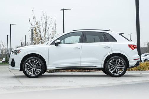 2022 Audi Q3 45 S line Premium Plus