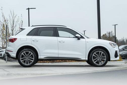 2022 Audi Q3 45 S line Premium Plus