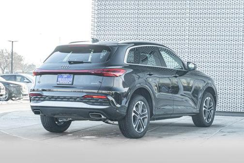 2025 Audi Q5 Premium TFSI quattro S tronic