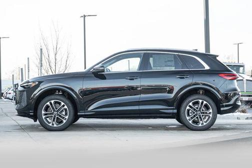 2025 Audi Q5 Premium TFSI quattro S tronic