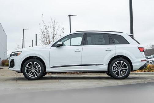 2026 Audi Q7 55 Premium
