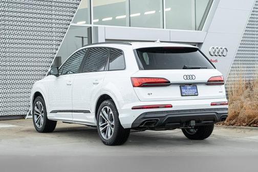 2026 Audi Q7 55 Premium