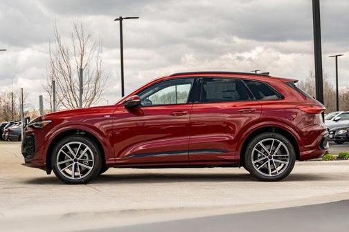 Grenadine 2026 Audi Q5 Prestige TFSI quattro S tronic