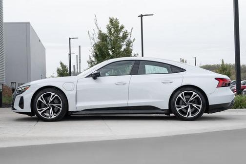 2023 Audi e-tron GT Premium Plus quattro