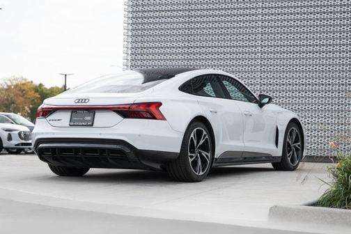 2023 Audi e-tron GT Premium Plus quattro