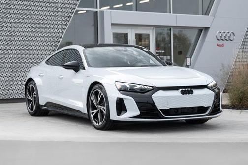 2023 Audi e-tron GT Premium Plus quattro
