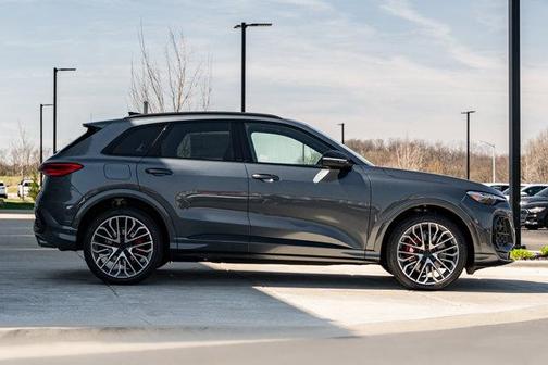 Daytona 2026 Audi SQ5 3.0T Premium Plus