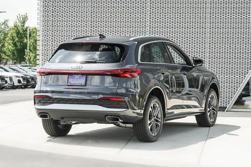 2025 Audi Q5 Premium