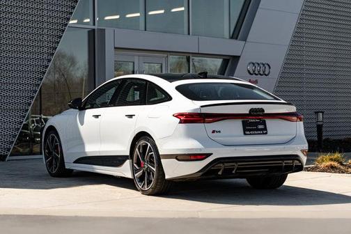 Glacier White 2025 Audi S6 e-tron Prestige