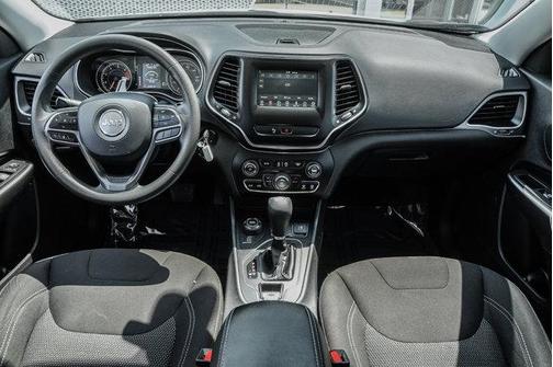 2020 Jeep Cherokee Latitude
