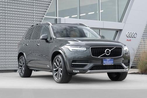 2018 Volvo XC90 T6 Momentum