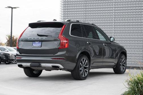 2018 Volvo XC90 T6 Momentum