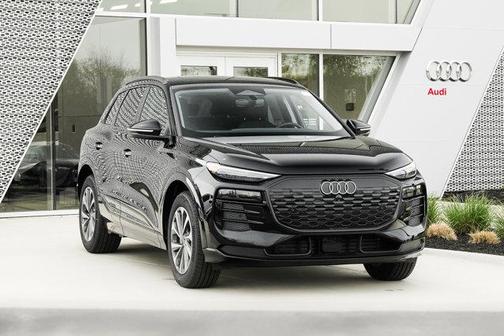 2025 Audi Q6 e-tron Premium Plus quattro