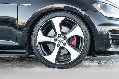 2017 Volkswagen Golf GTI 2.0T Autobahn 4-Door