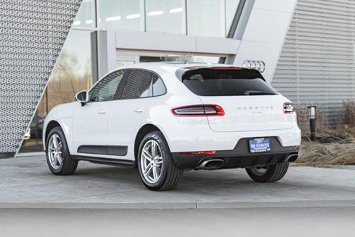 2018 Porsche Macan AWD