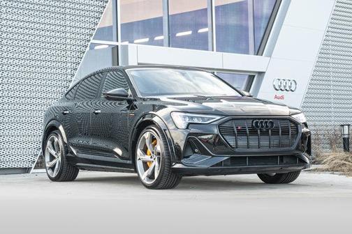 2022 Audi e-tron S Prestige