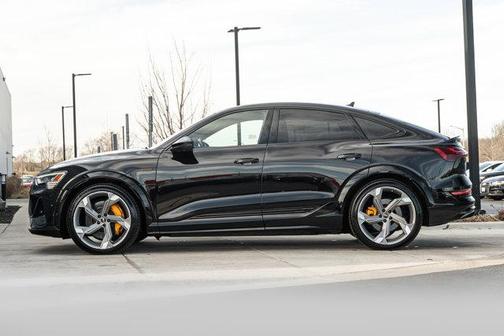 2022 Audi e-tron S Prestige